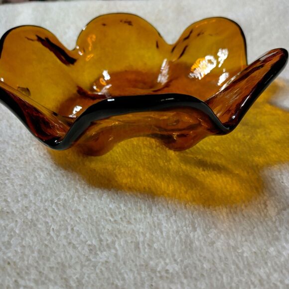 La Murrina etch dark amber petal bowl 5.5" Murano Italy abstract blown glass - Picture 8 of 9